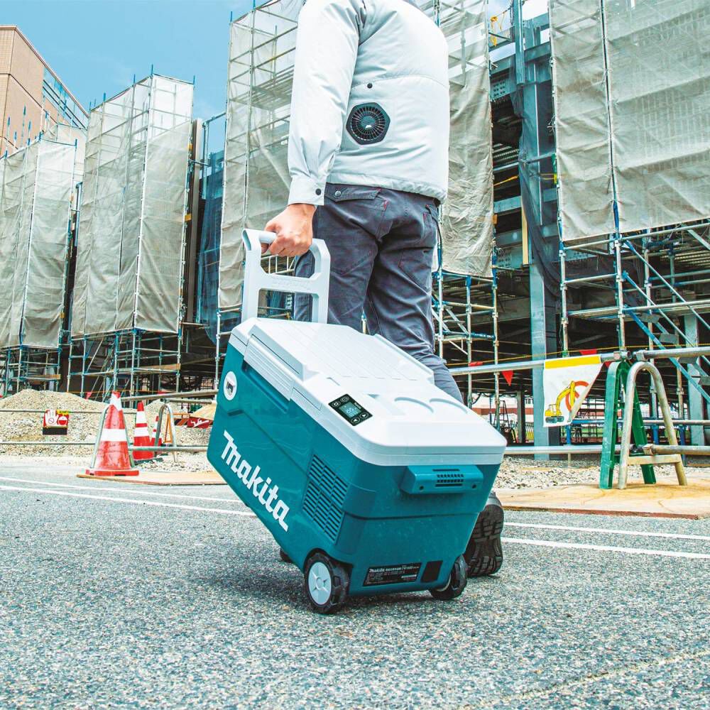Makita 18V X2 LXT Cooler/Warmer Box DCW180Z – 12V/24V Car & AC Powered, 4 Cooling + 2 Warming Modes